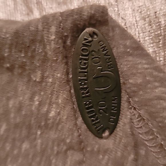 Bundle of 2 True Religion Women Large Short Sleeve Gray Shirts - Picture 2 of 6